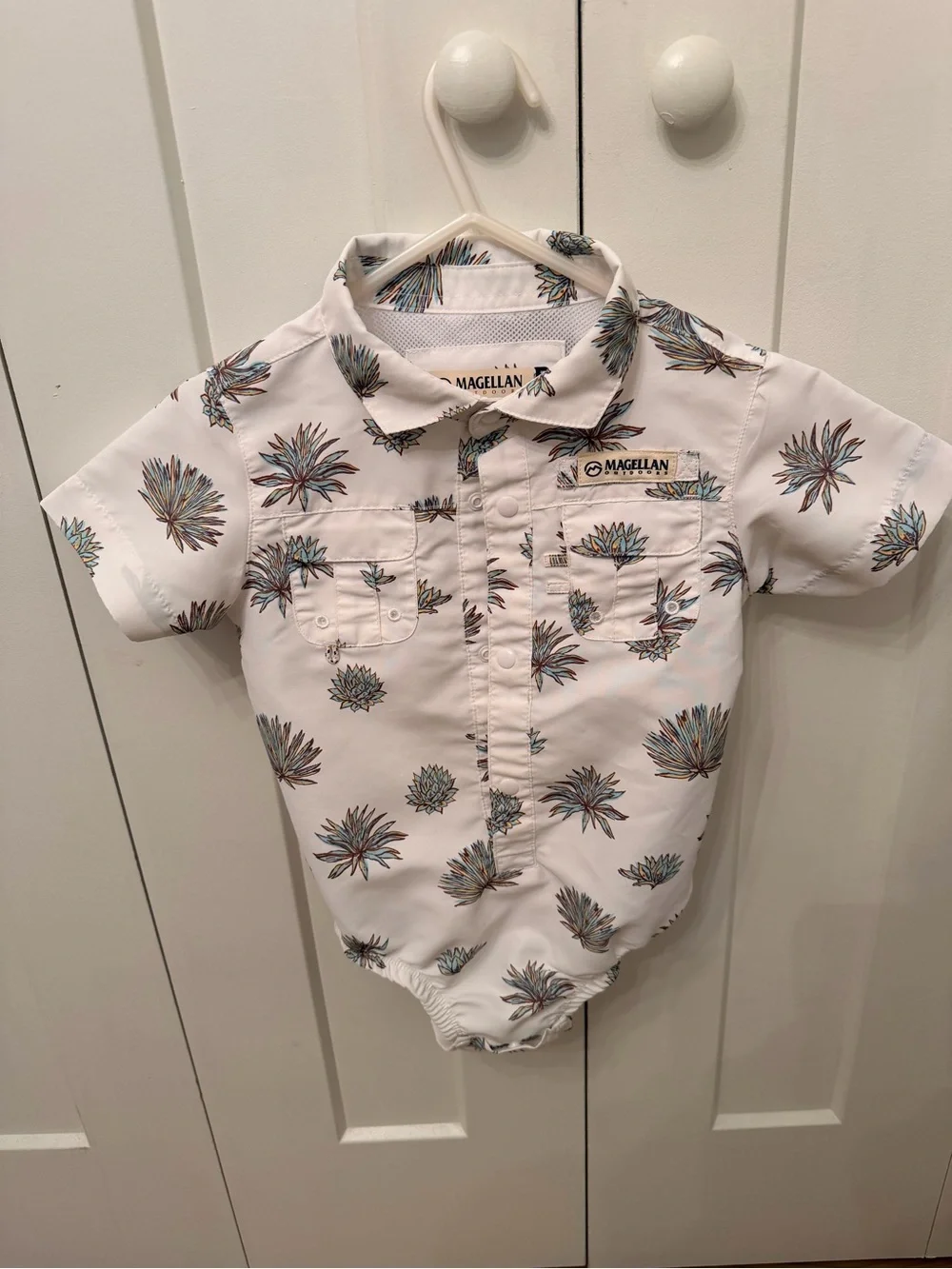 Magellan Outdoors Short Sleeve Fishing Onesie Agave Print 12-18mo Baby Boy